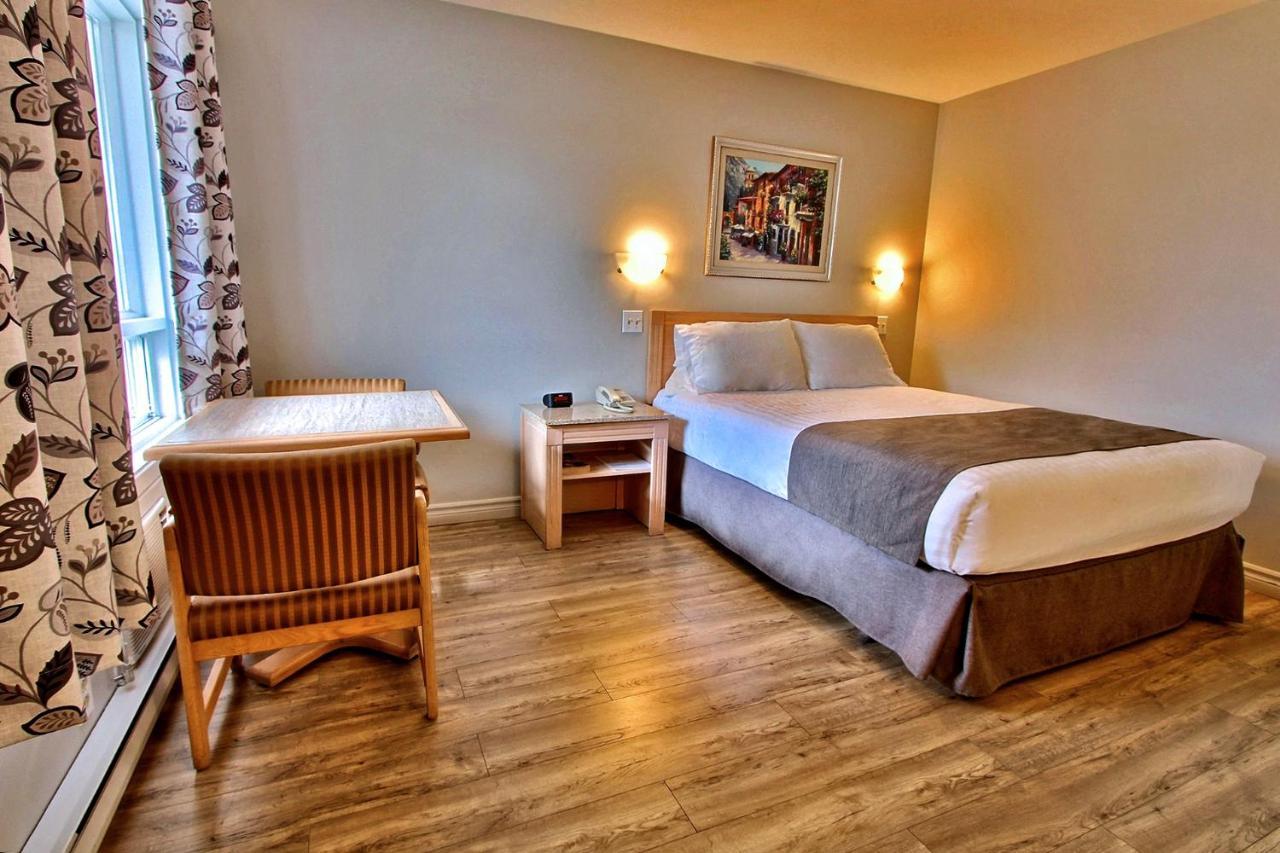 Hotel-Motel La Difference Sainte-Marie Экстерьер фото