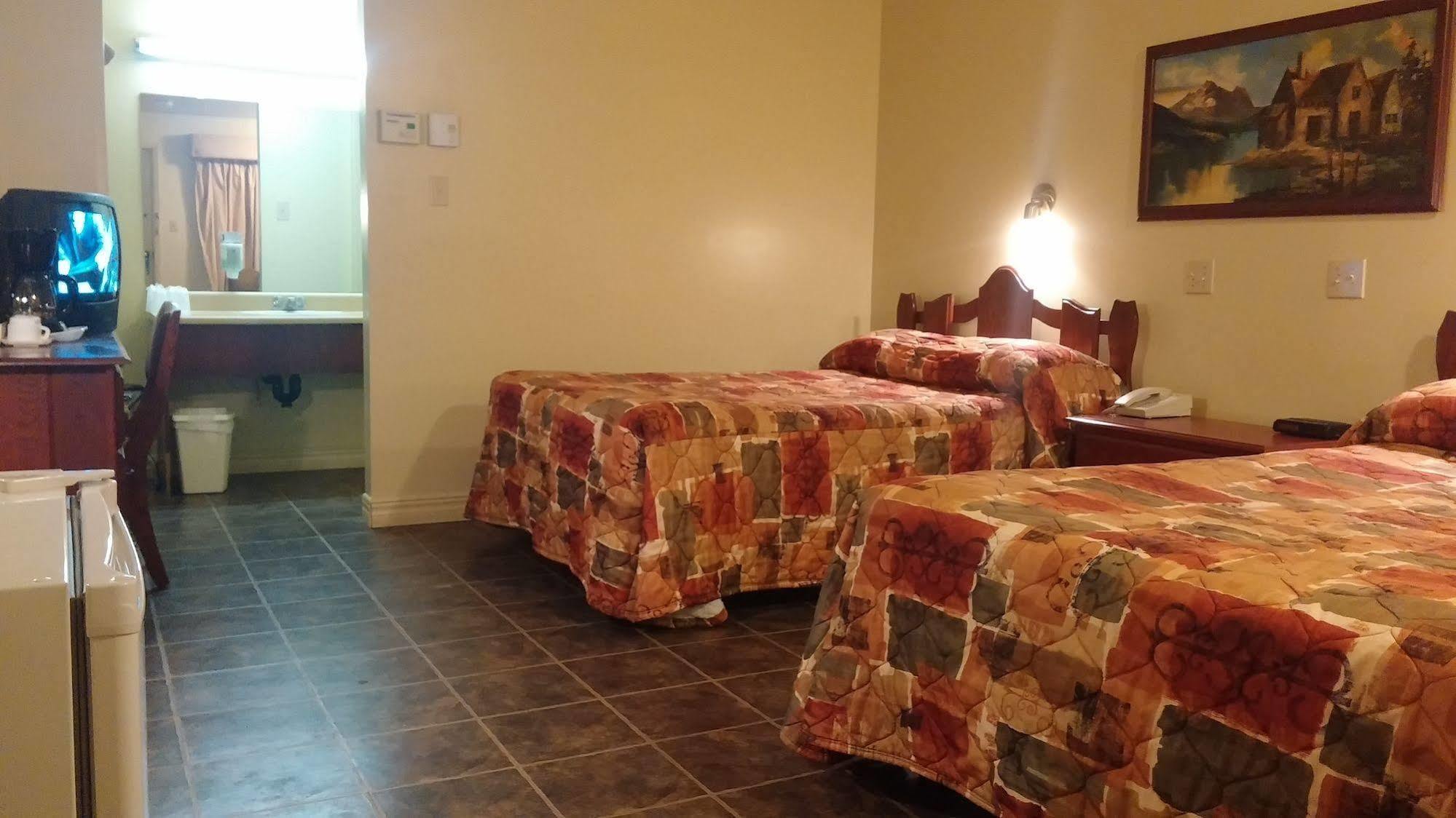 Hotel-Motel La Difference Sainte-Marie Экстерьер фото